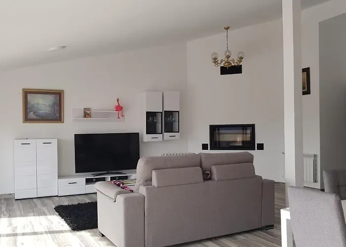 Apartment Huertas Villamiel